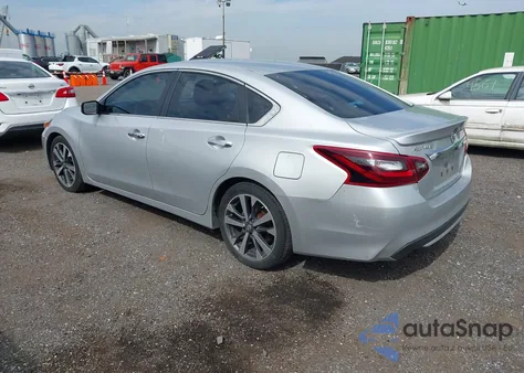 2017 Nissan Altima 2.5 Sr z USA, uszkodzony, nr VIN 1N4AL3AP3HC148832